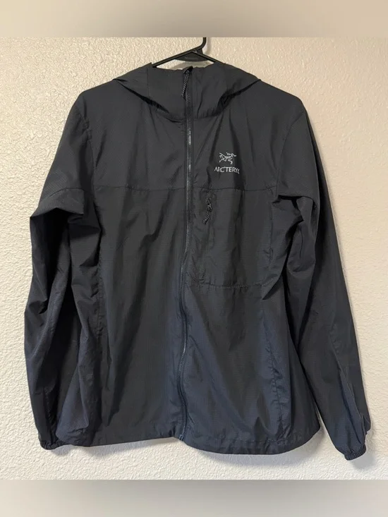 Arc'teryx Squamish Hoody Black L Lightweight Windbreaker Water Repellent Shell - Picture 3 of 8